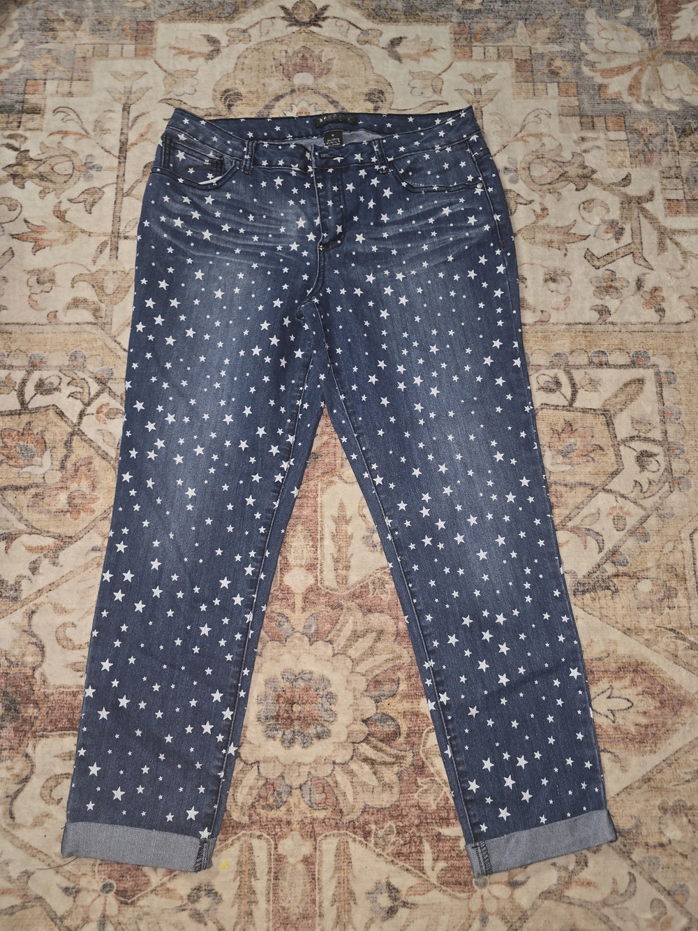 Baccini Star-Print Boyfriend Cropped Jeans